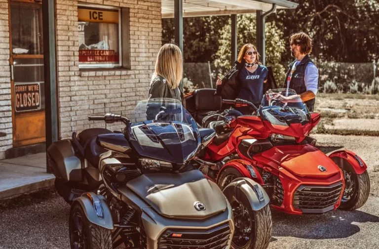 lifestyle foto 2020-spyder-f3-limited