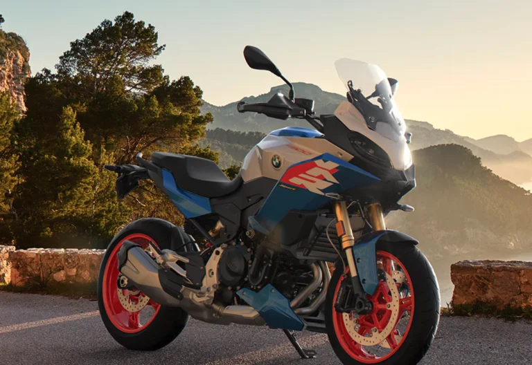2026-BMW-F-900-XR-toermotor