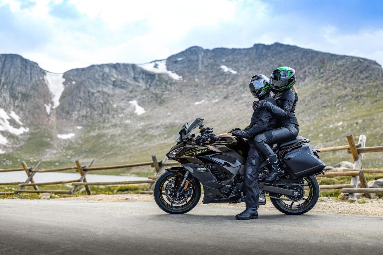 2026-Kawasaki-Ninja-1100SX