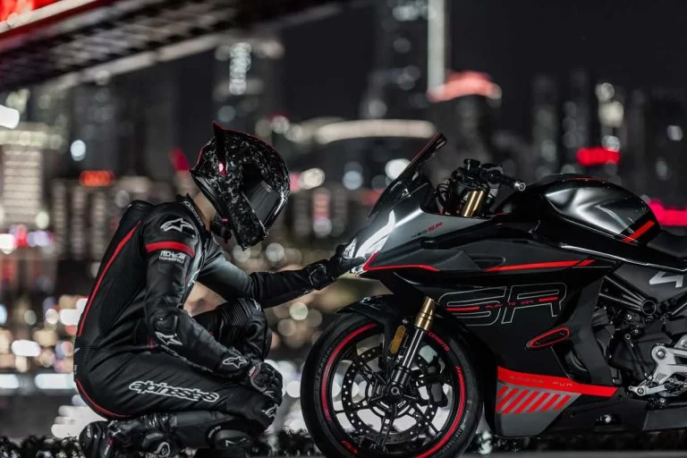 lifestylefoto CFMOTO 450SR motor