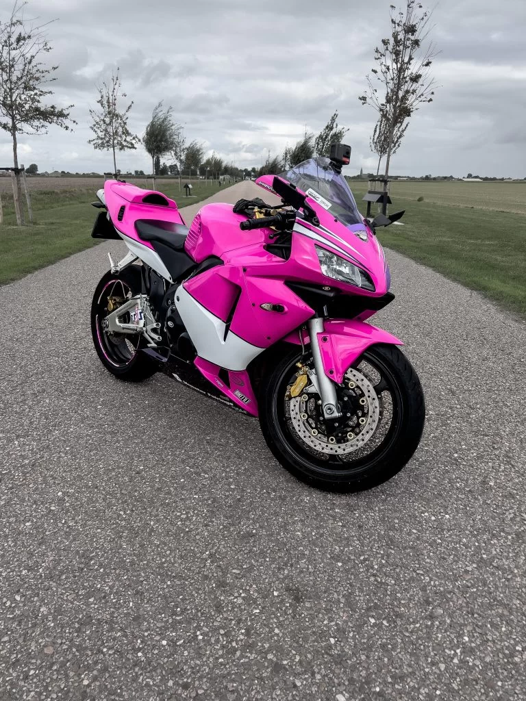 insta 360 one rs twin motor