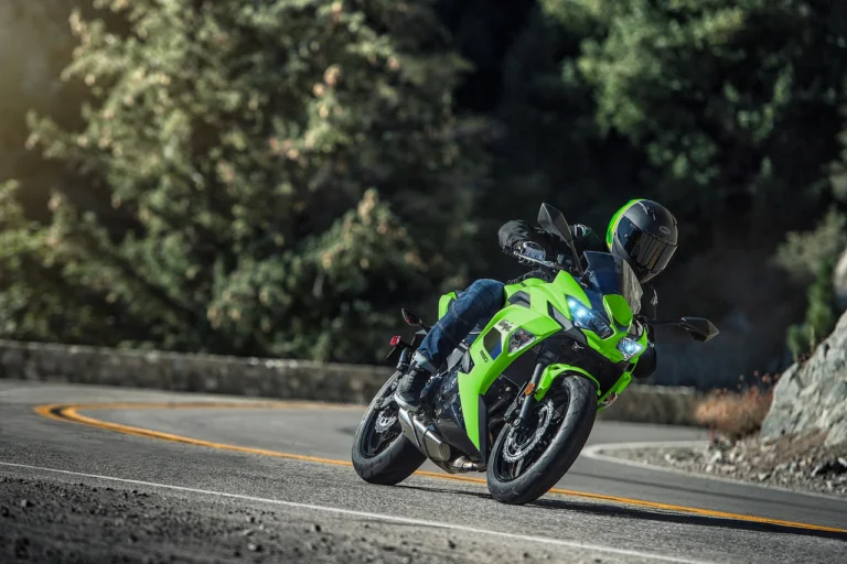 Kawasaki-Ninja-650-2026-sporttoermotor
