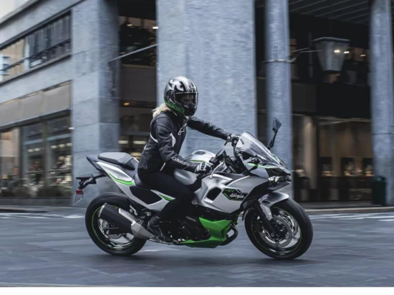 Kawasaki-ninja-7-hyrbid-nieuw-5