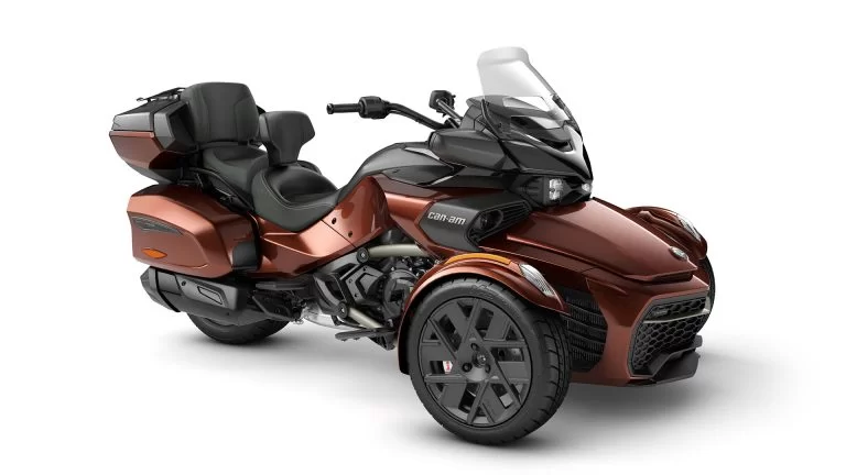 Rode Spyder F3 limited special series in een witte studio