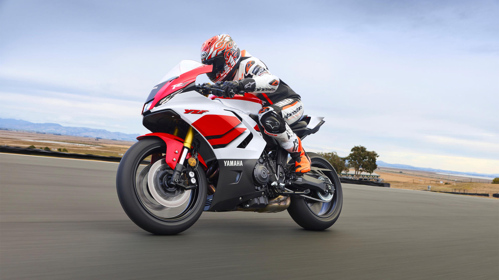 Yamaha R7 met 689 cc als voorbeeld voor de A2-uitvoering