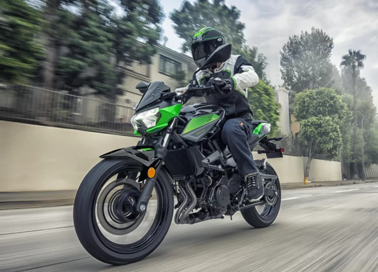 Kawasaki Z400 2023 model