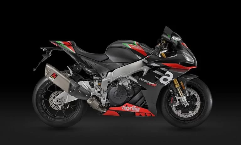Aprilia RSV4 studio foto