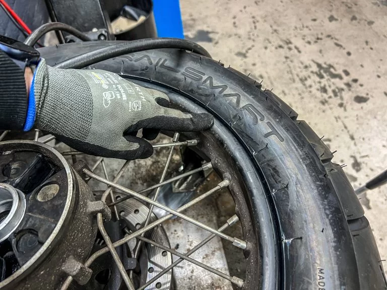 Bandenservice bij Motorcity Amsterdam