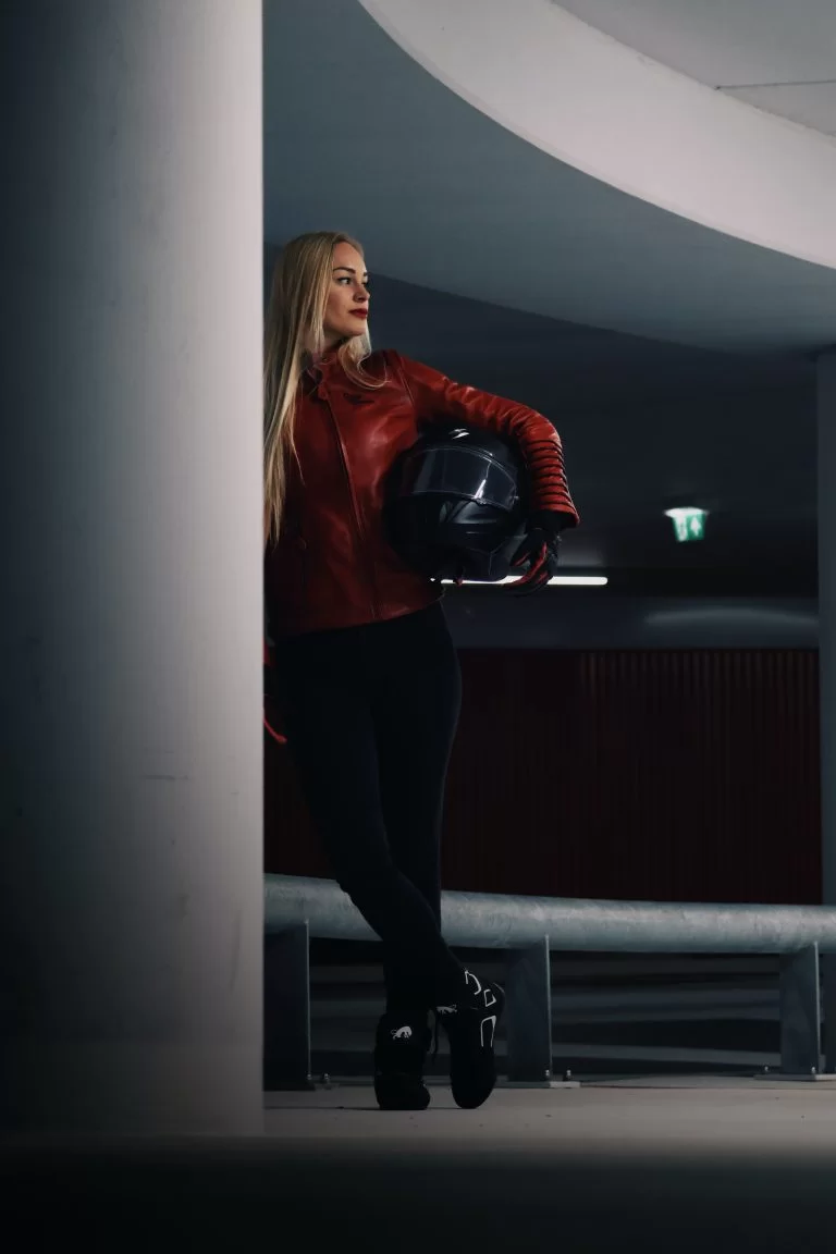 Dionne.alojzija rusty stitches jas en scorpion helm