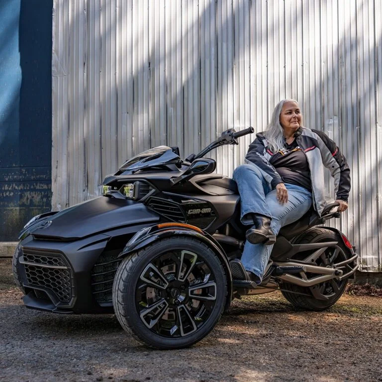 Can-Am Spyder F3-S 2027 Liquid Titanium
