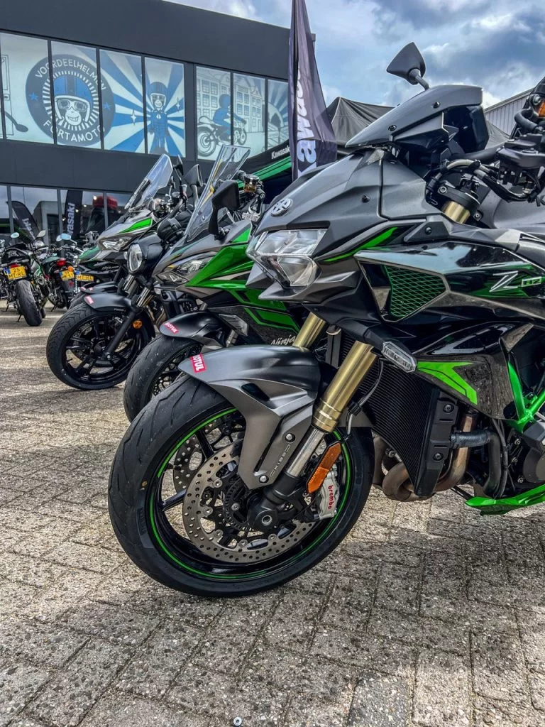 Motoren bij Motorcity Amsterdam