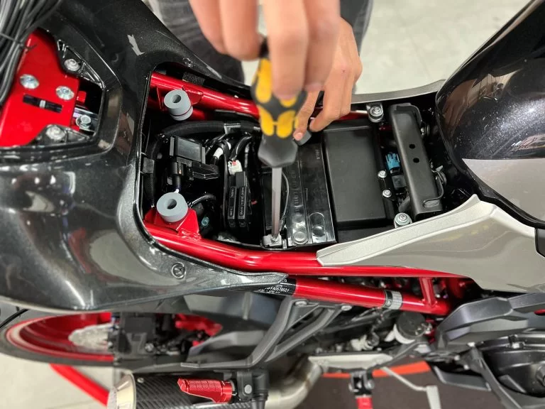 Monteren van kabeltje van druppellader