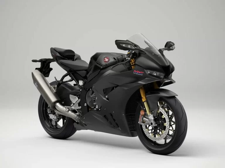 honda fireblade carbon editie in studio