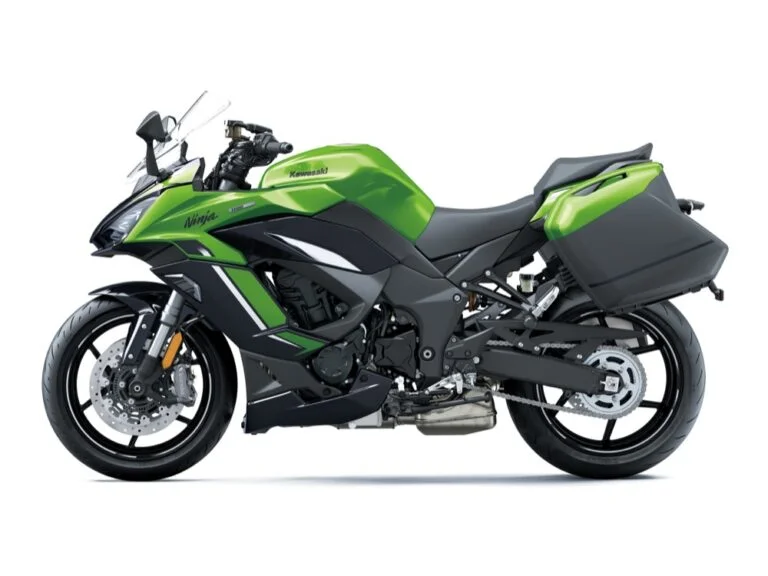 Kawasaki Ninja 1100SX SE 2027 Plasma Lime Green met koffers linkerzijde
