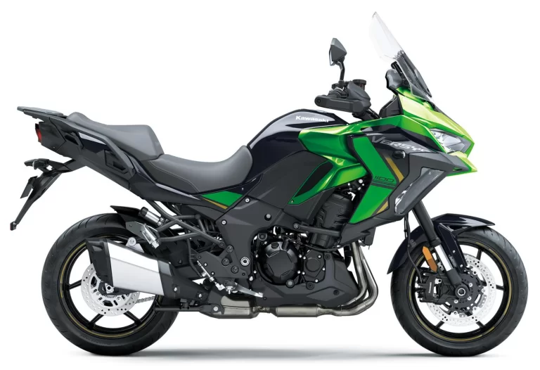 Versys 1100 S in een witte studio