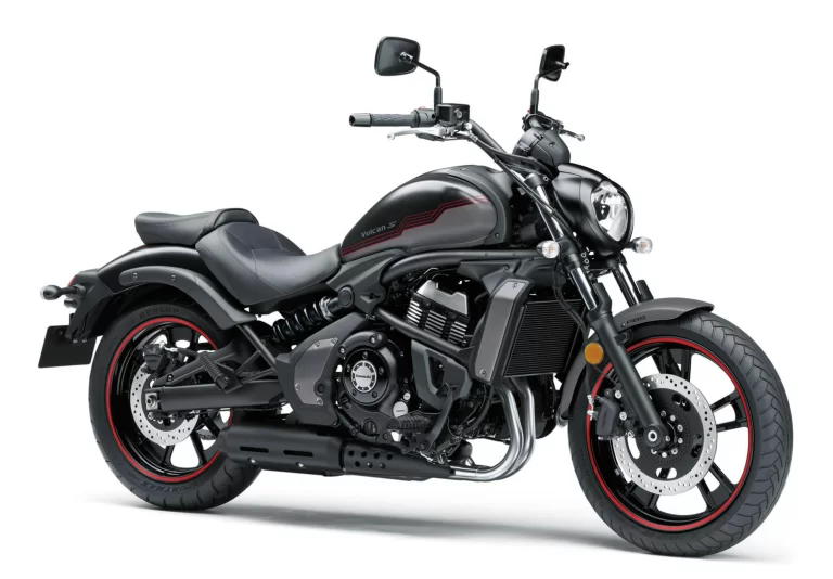 Vulcan S in een witte studio.