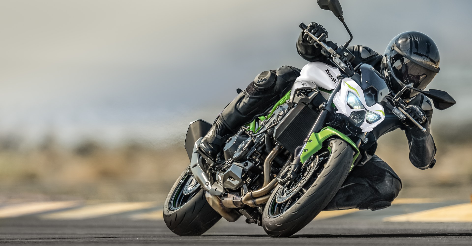 Kawasaki Z900 2027 actionbeeld in juiste verhouding