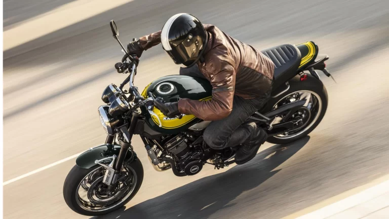 kawasaki z900rs 2024 actiefoto