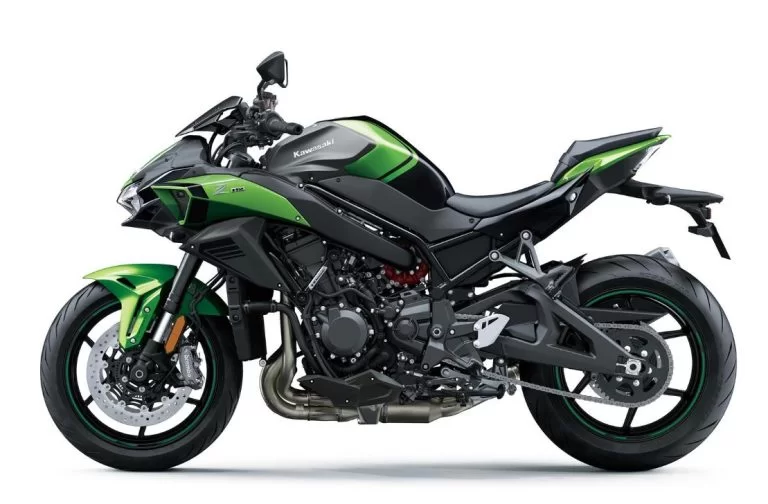 ZH2 in een witte studio.