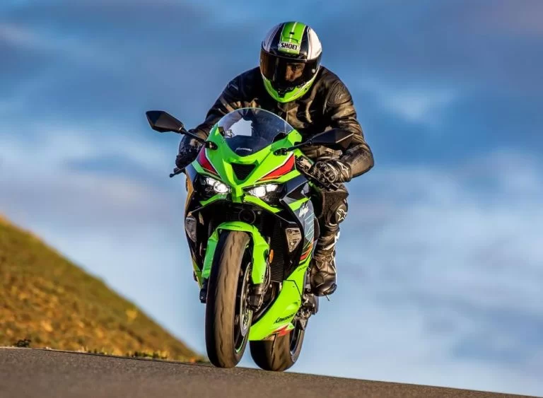 Kawasaki supersport op het circuit