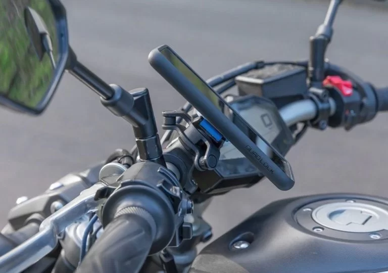 close up quad lock systeem voor motornavigatie