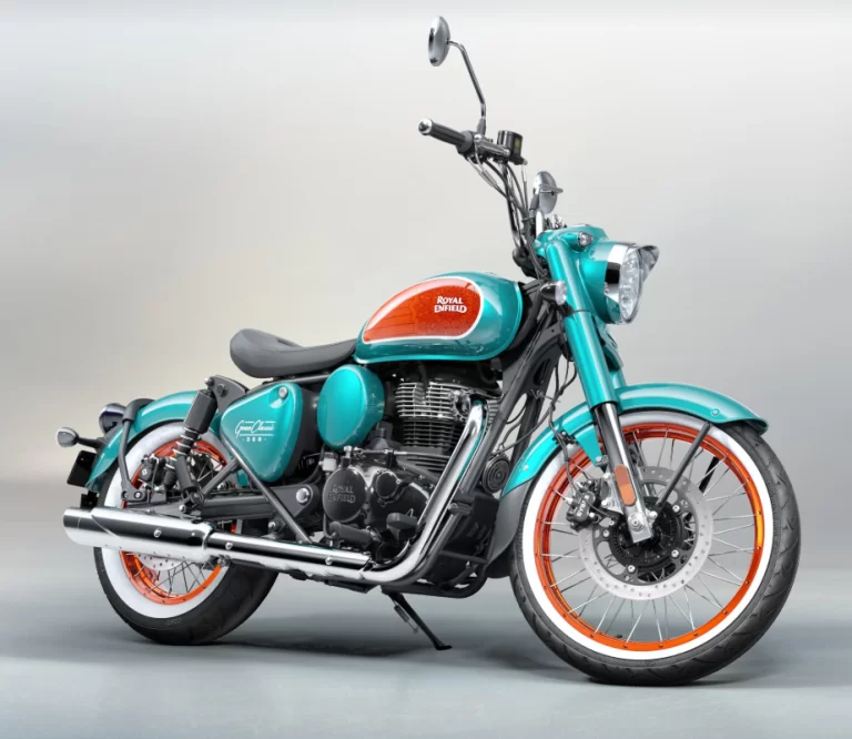 Goan in een witte studio