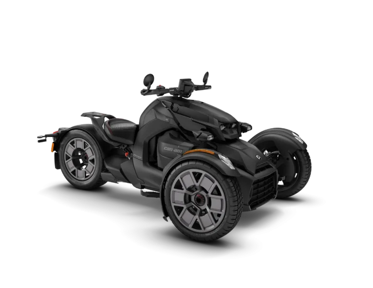 Can-Am Ryker Rally 2027 in Deep Black, schuin van voren