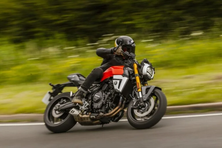 Suzuki GSX-8T 2027 detailbeeld