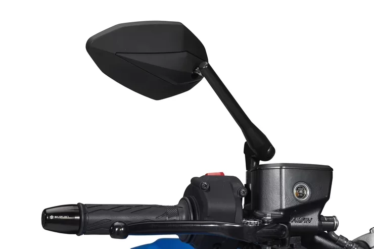 Design spiegels van een Suzuki naked bike