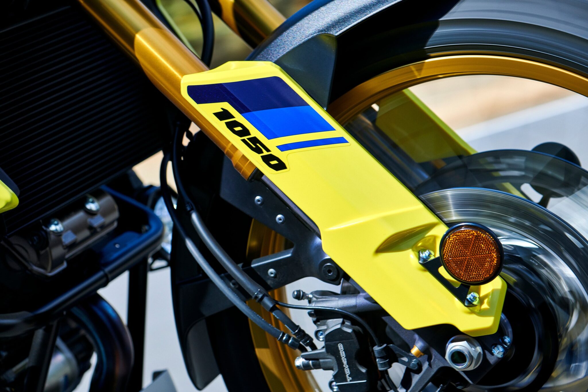 Suzuki V-Strom 1050 2027 nieuwe kleuren hoofdbeeld