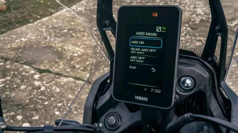 TFT scherm van een adventure motor