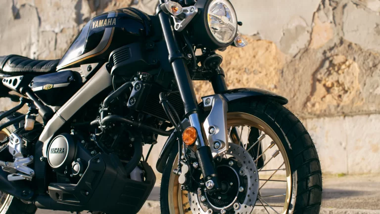 yamaha xsr125 legacy lifestyle