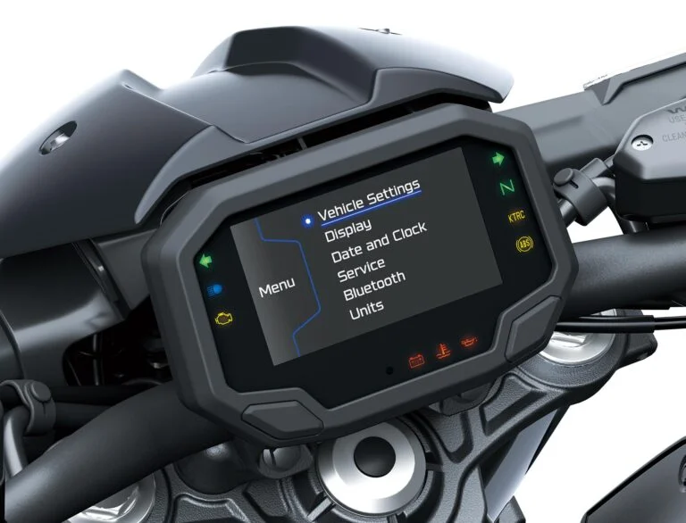 TFT-kleurenscherm van de Kawasaki Z650 S met instellingenmenu