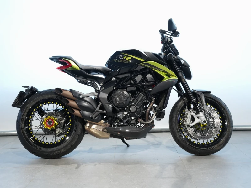 Foto van MV Agusta DRAGSTER 800 RR SCS