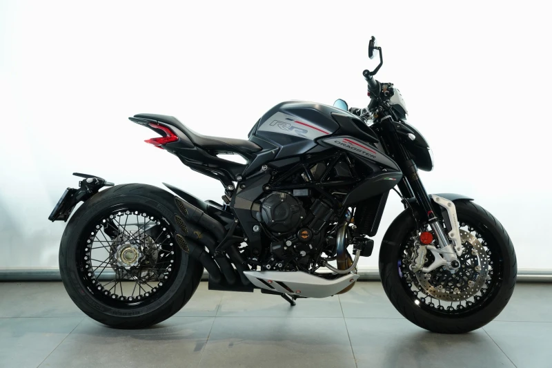 Foto van MV Agusta DRAGSTER 800 RR SCS