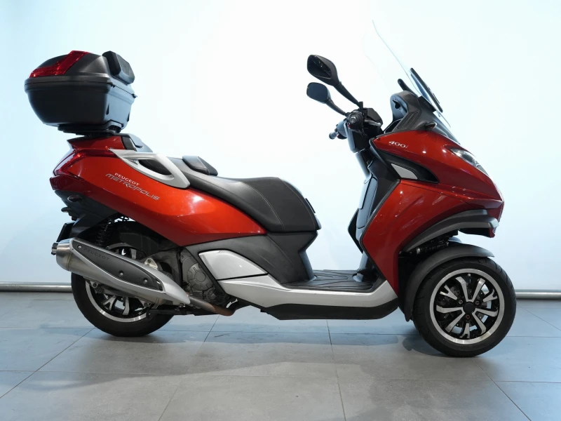 Foto van Peugeot METROPOLIS 400